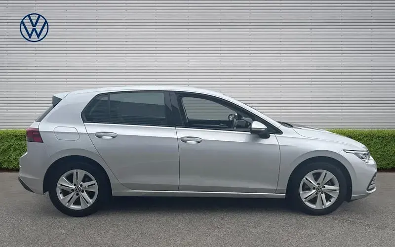 Used VW Golf VIII Life 150 HP (110 kW) 2024 Hatchback