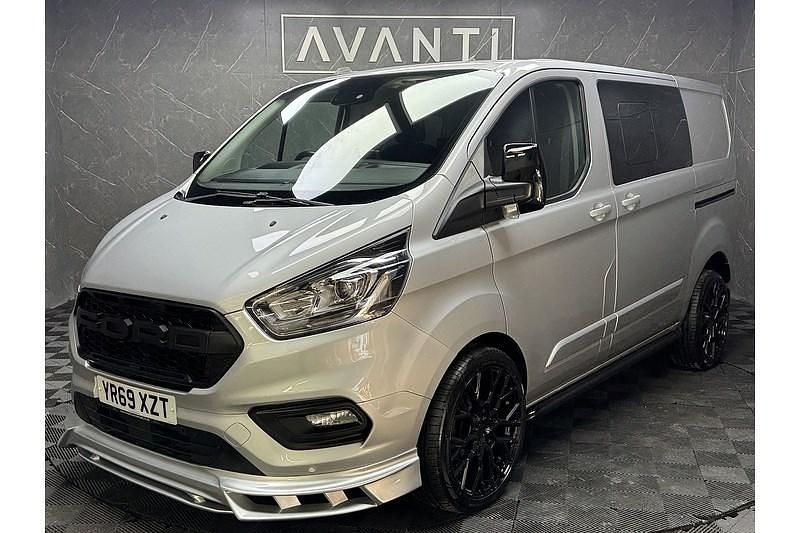 Used Ford Transit Custom Limited 170 HP (125 kW) 2019 Silver Van