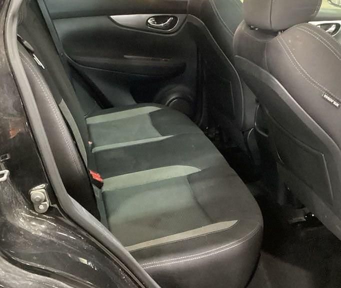 Used Nissan Qashqai N-Connecta 115 HP (84 kW) 2018 Black SUV