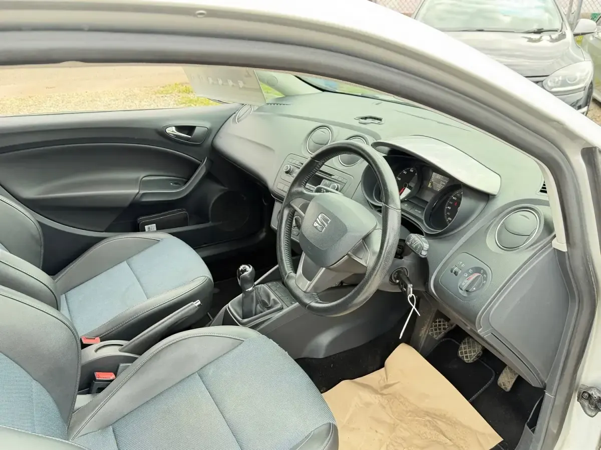 Gebraucht Seat Ibiza I-Tech 2015 Silber Kleinwagen