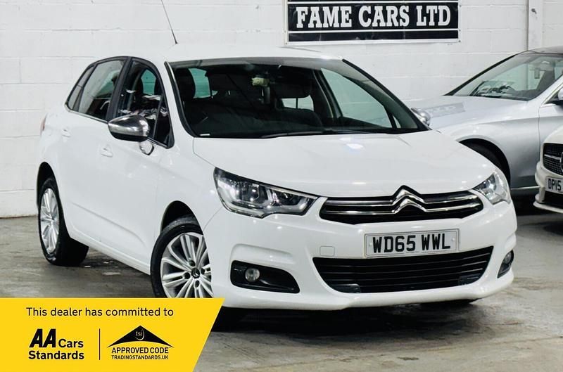 Used Citroën C4 Flair 130 HP (95 kW) 2016 White Hatchback