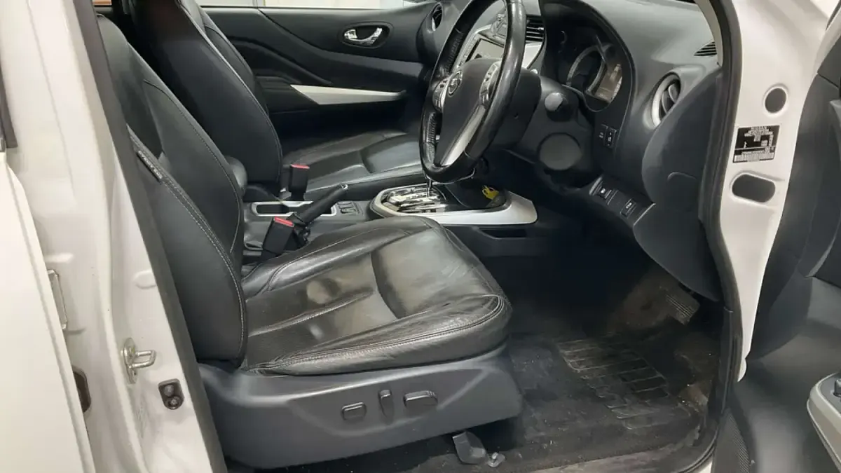 Begagnad Nissan Navara Tekna 190 HK (139 kW) 2021 Vit Pickup