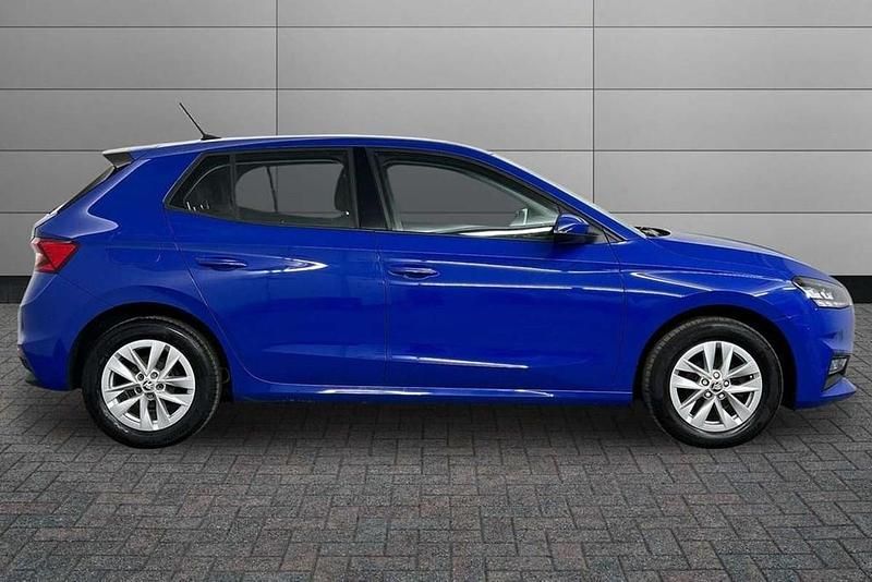 Used Skoda Fabia Comfort 79 HP (58 kW) 2022 Energy blue Hatchback