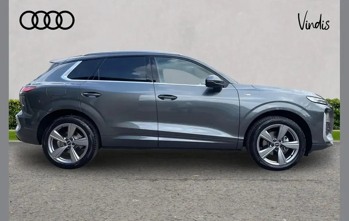 Used Audi Q3 S-Line 147 HP (108 kW) 2026 Grey SUV