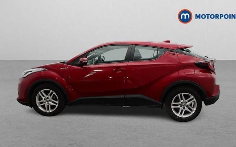 Used Toyota C-HR 122 HP (89 kW) 2023 SUV