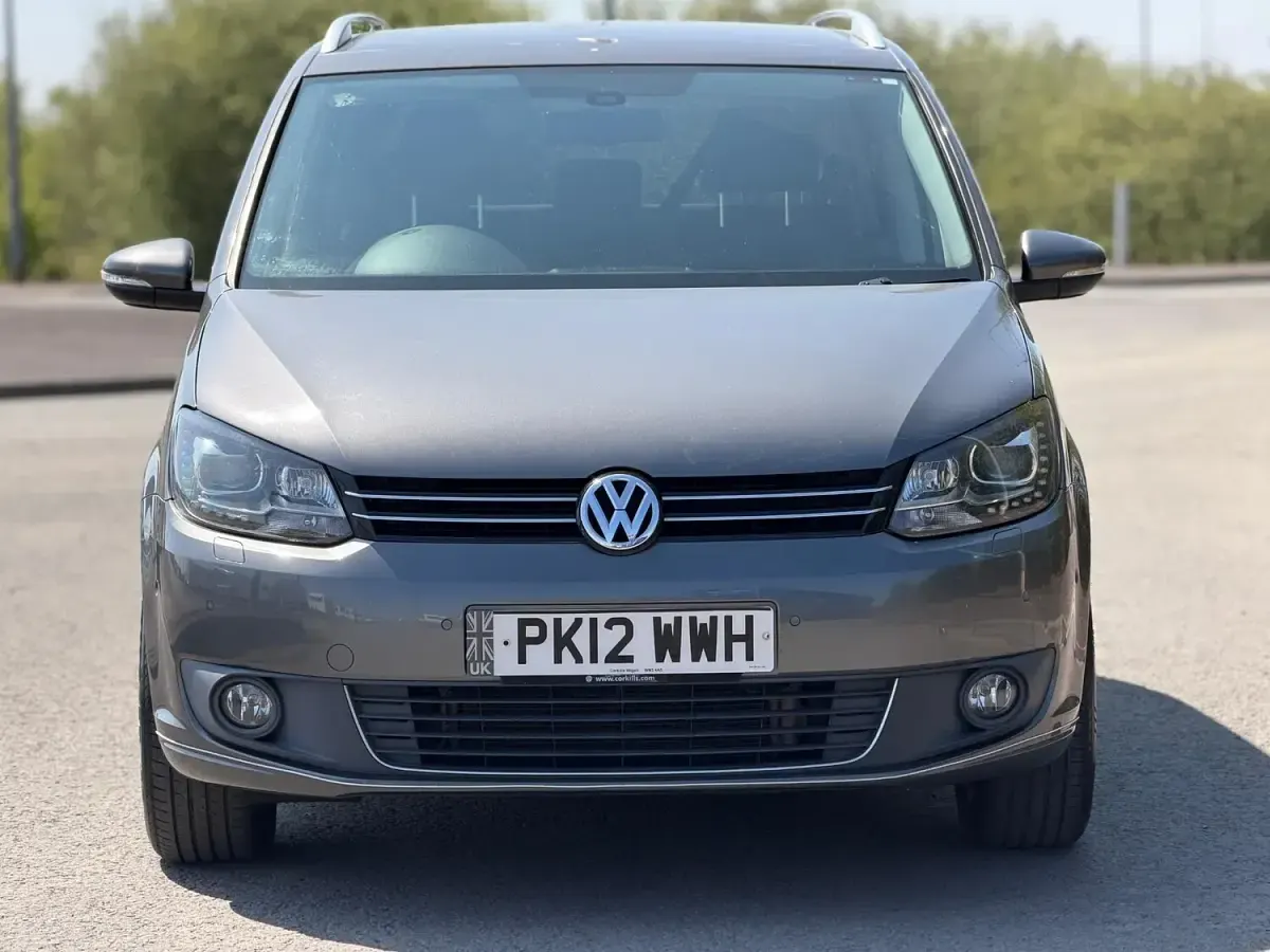 Used VW Touran 140 HP (102 kW) 2012 Grey MPV