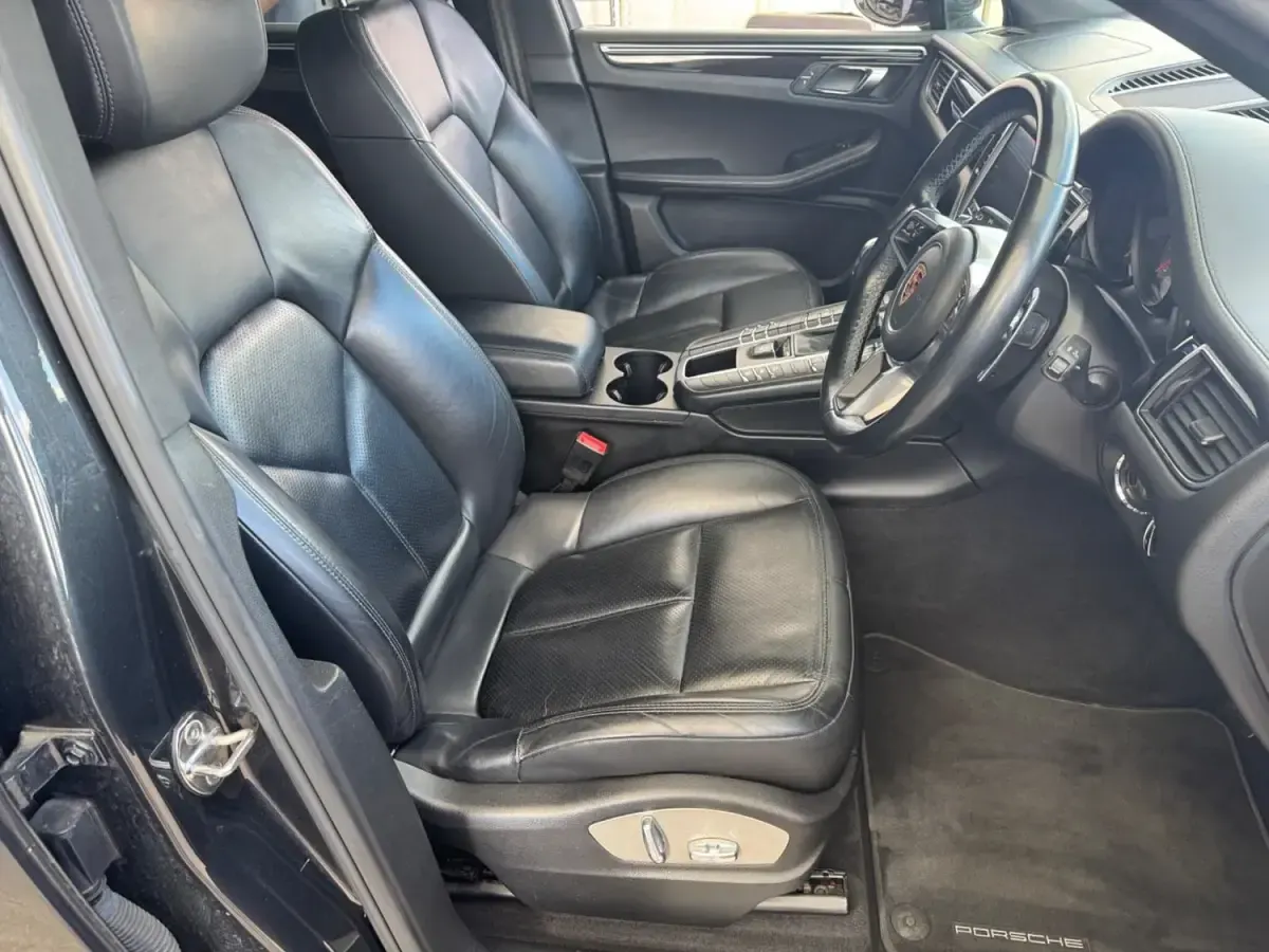 Begagnad Porsche Macan 258 HK (189 kW) 2016 Grå SUV