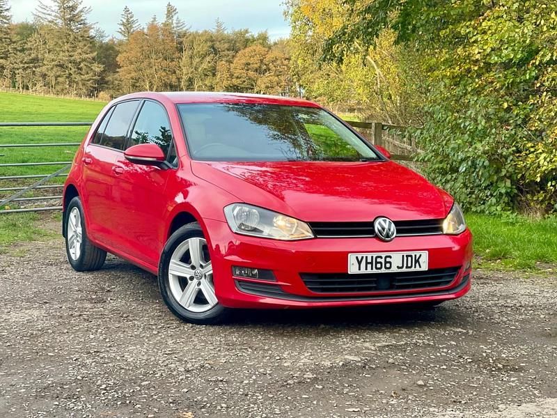 Red Used 2016 VW Golf VII Edition Hatchback | £7,498 (Fair price) - Image 1/4