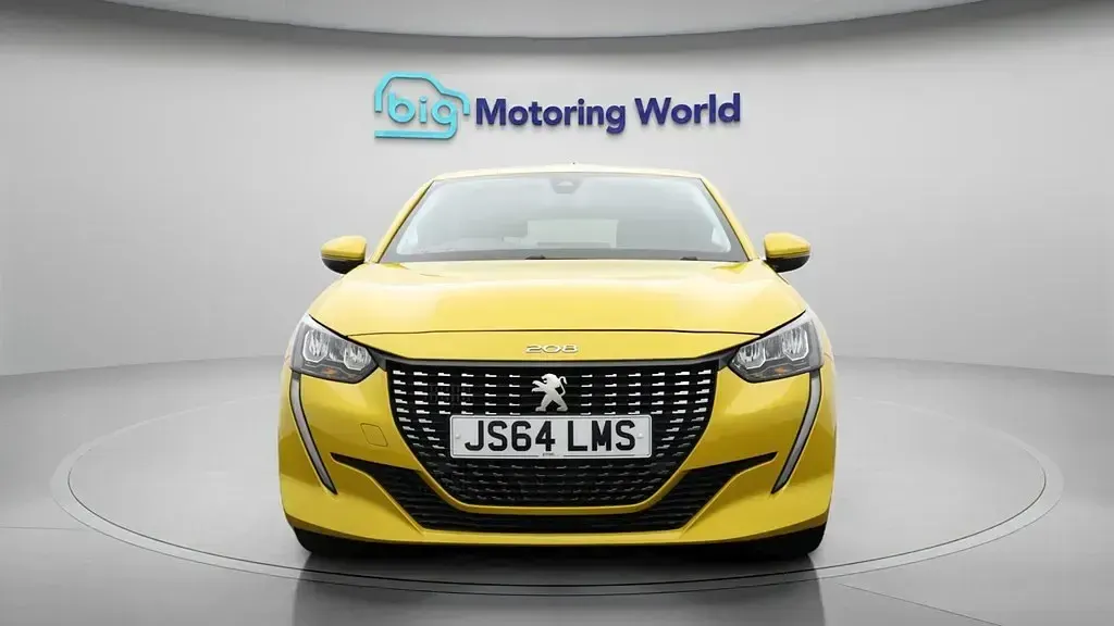 Used Peugeot 208 Allure Premium 100 HP (73 kW) 2020 Yellow Hatchback