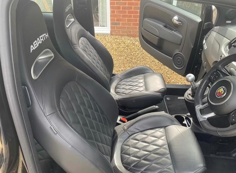 Used Abarth 595C Turismo 165 HP (121 kW) 2022 Black Cabriolet