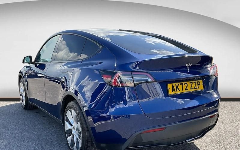 Begagnad Tesla Model Y Long Range AWD 286 kW (389 HK) 2025 SUV