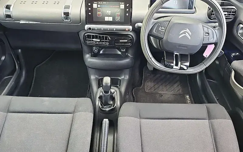 Used Citroën C4 Feel 82 HP (60 kW) 2015 White SUV