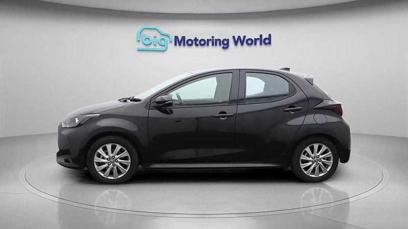 Used Toyota Yaris Hybrid 116 HP (85 kW) 2022 Black Hatchback