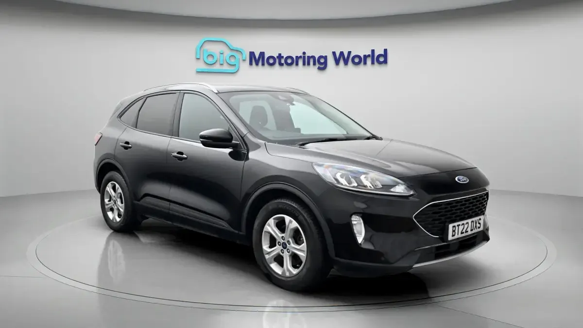 Usado Ford Kuga Zetec 120 HP (88 kW) 2021 SUV