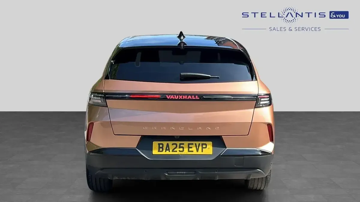 Used Vauxhall Grandland X Ultimate 143 HP (105 kW) 2025 Yellow SUV