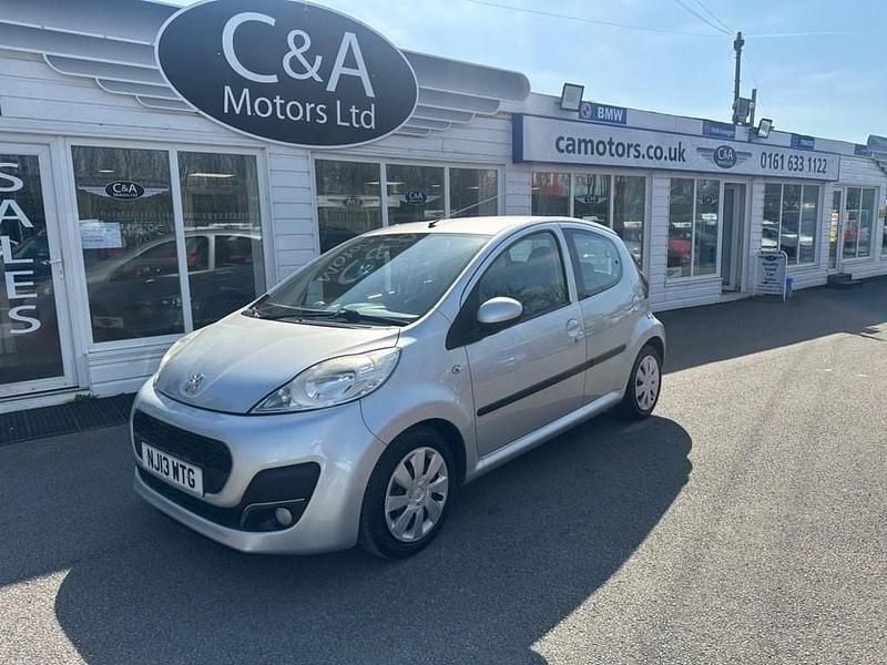 Used Peugeot 107 Active 68 HP (50 kW) 2013 Silver Hatchback