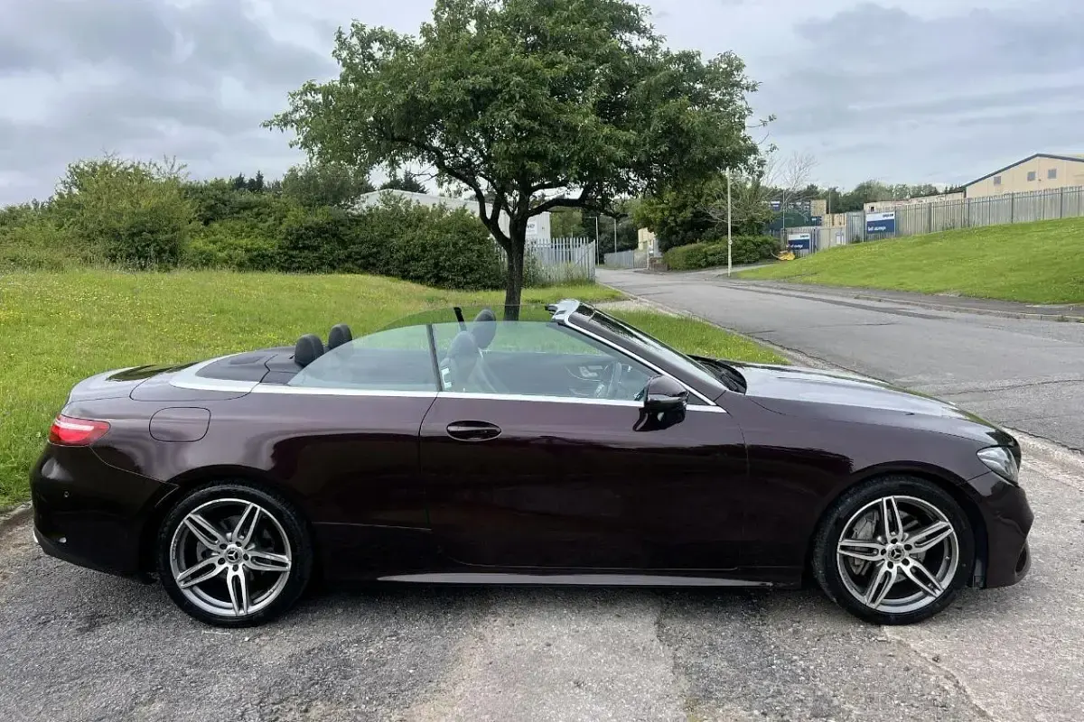 Used Mercedes E220 AMG line 191 HP (140 kW) 2019 Red Cabriolet