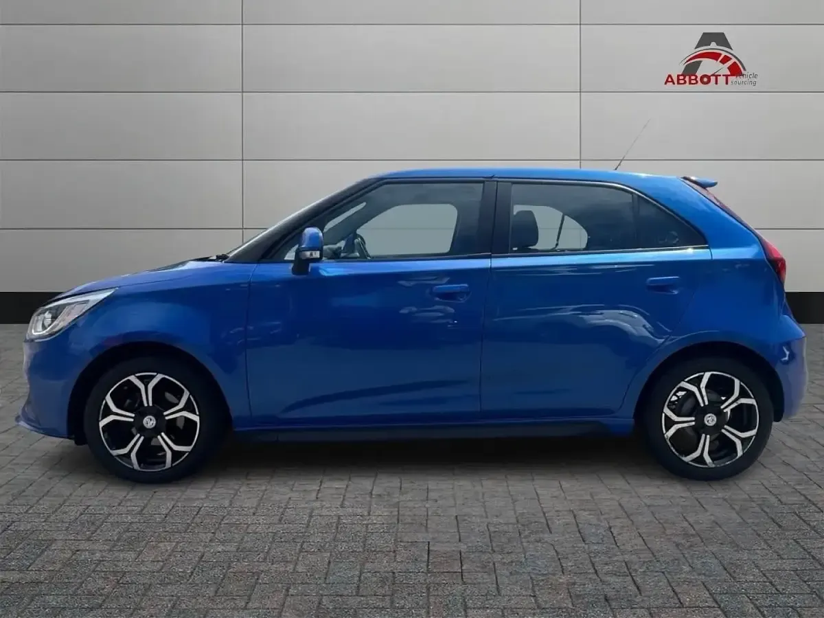 Used MG MG3 Excite 106 HP (77 kW) 2020 Blue Hatchback