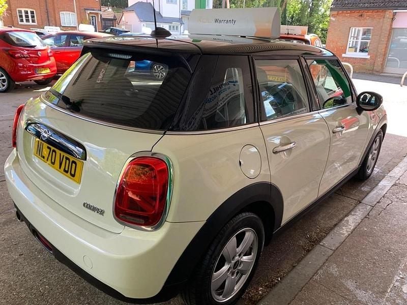 Used Mini Cooper Classic 2020 White Hatchback