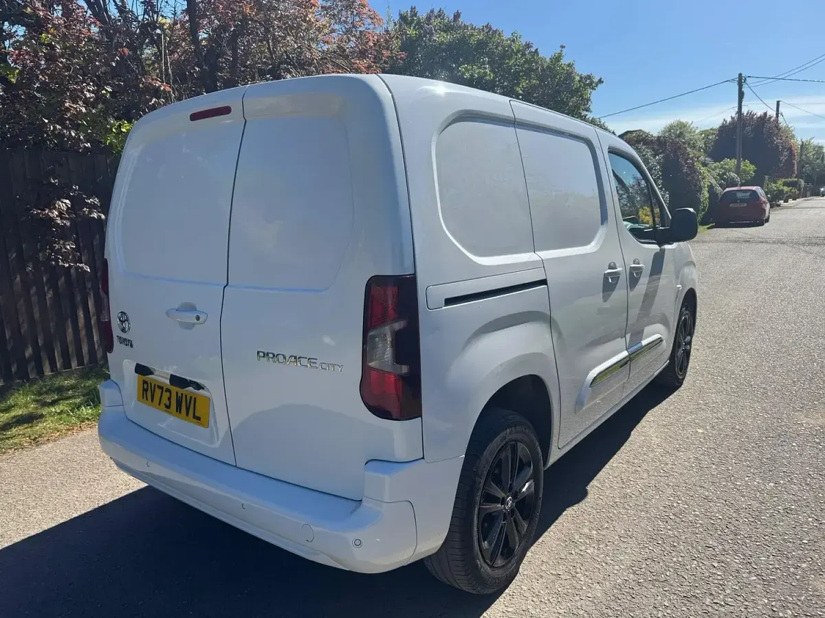 Used Toyota Proace Design 2023 White MPV