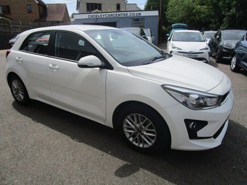 White Used 2022 Kia Rio 2 Hatchback | £11,990 (Fair price) - Image 1/4