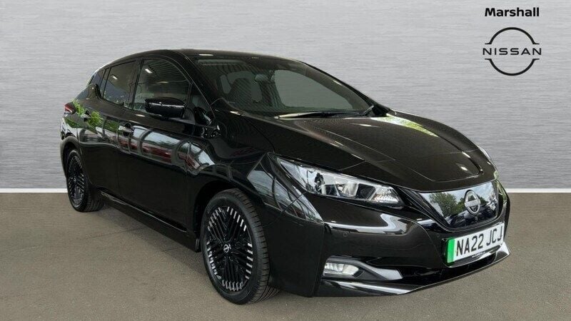 Black Used 2022 Nissan Leaf N-Connecta Hatchback | £11,147 (Good price) - Image 1/4