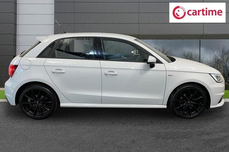 Used Audi A1 Sportback S-Line 125 HP (91 kW) 2018 White Hatchback