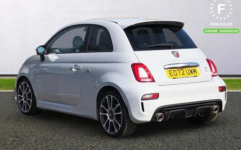 Usado Abarth 595 Turismo 167 CV (122 kW) 2022 Gris Utilitario