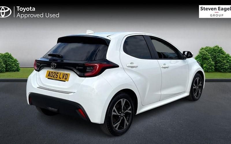 Used Toyota Yaris Hybrid Design 116 HP (85 kW) 2026 Hatchback