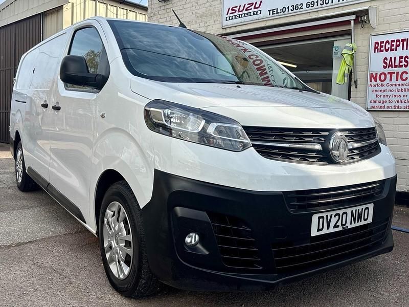 Used Vauxhall Vivaro 120 HP (88 kW) 2020 White MPV