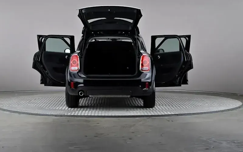 Used Mini Cooper Countryman Classic 136 HP (100 kW) 2019 Black SUV