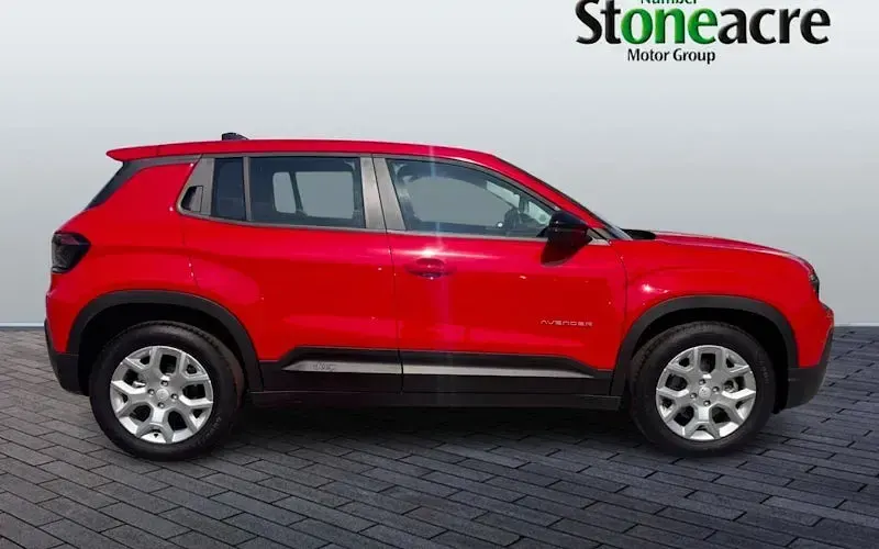 Used Jeep Avenger Altitude 114 kW (156 HP) 2024 Red SUV