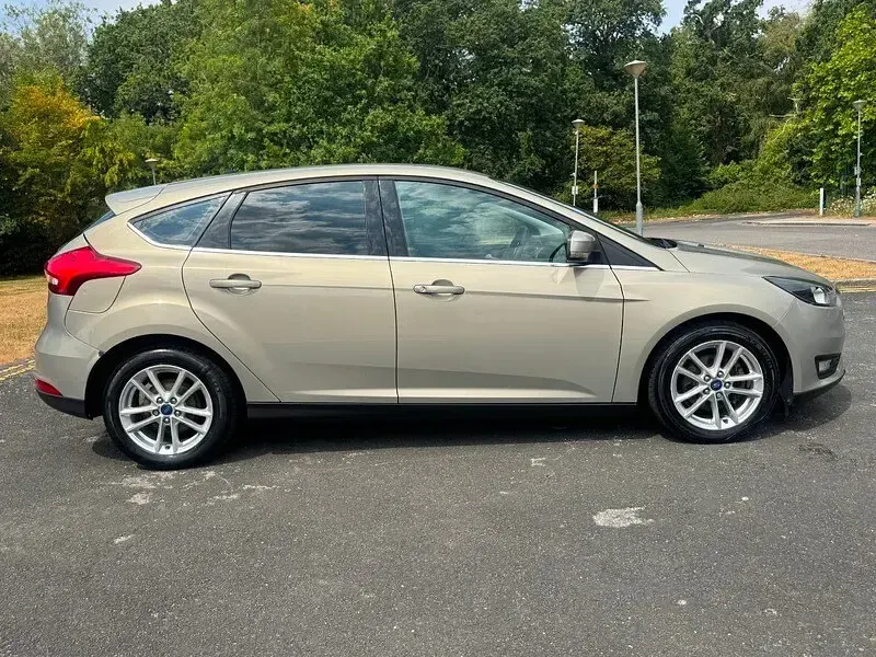 Used Ford Focus Zetec 2016 Silver