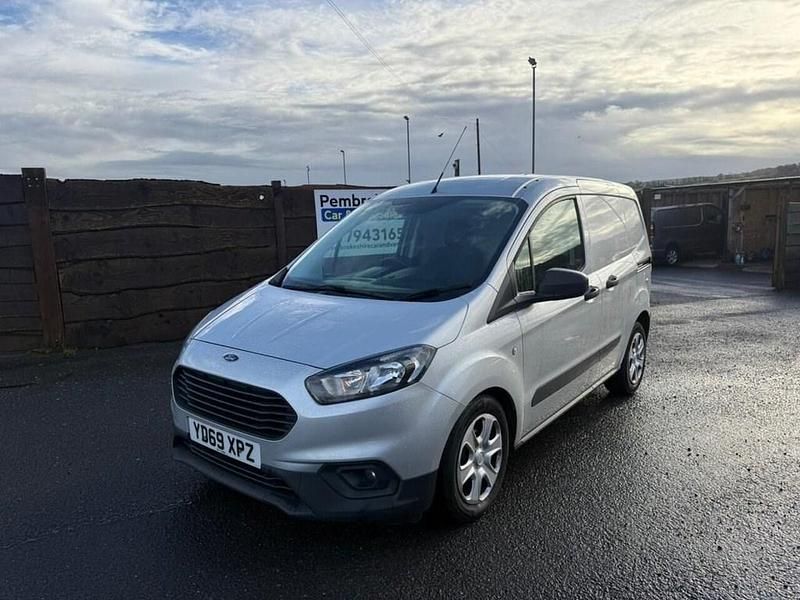 Usado Ford Transit Trend 100 CV (73 kW) 2019 Plateado Van