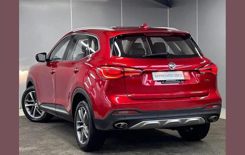 Used MG HS Excite 159 HP (116 kW) 2023 Red SUV