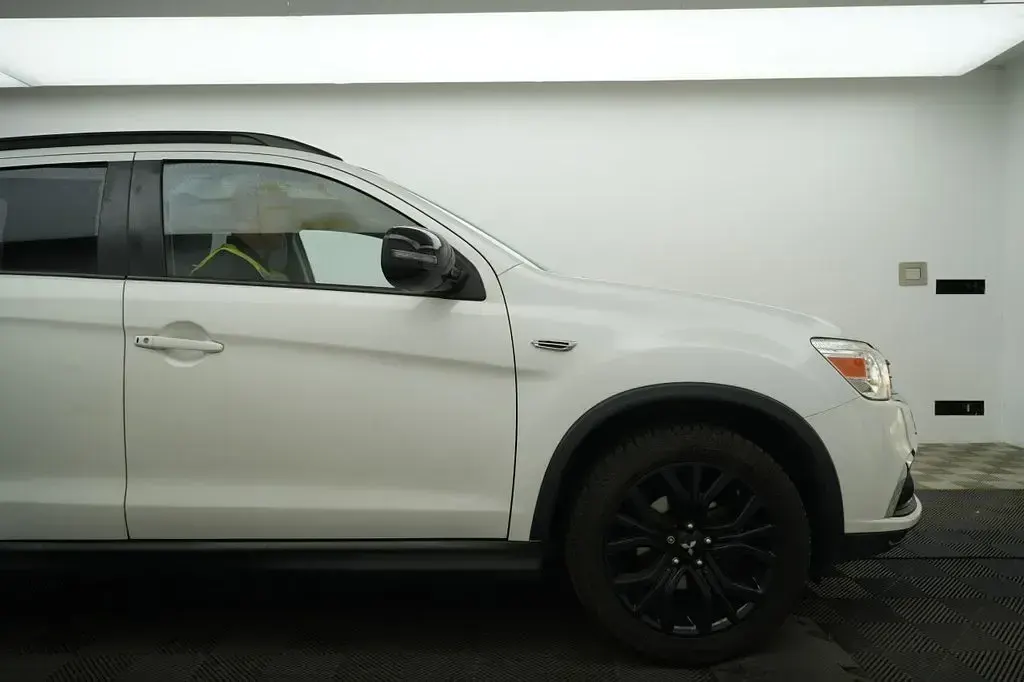 Used Mitsubishi ASX 117 HP (86 kW) 2019 White SUV