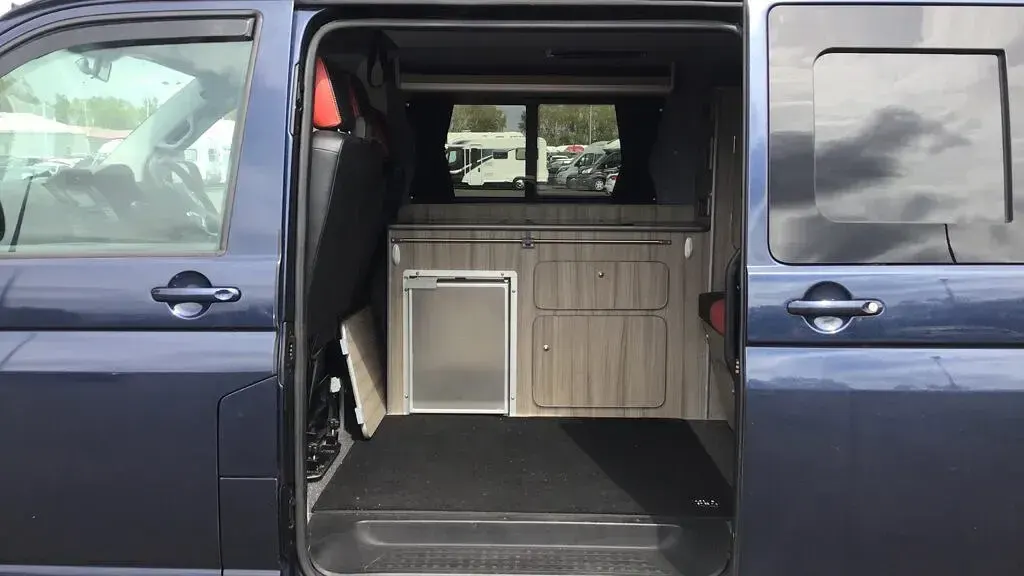 Second-hand VW Transporter Highline 2014 Albastru Van