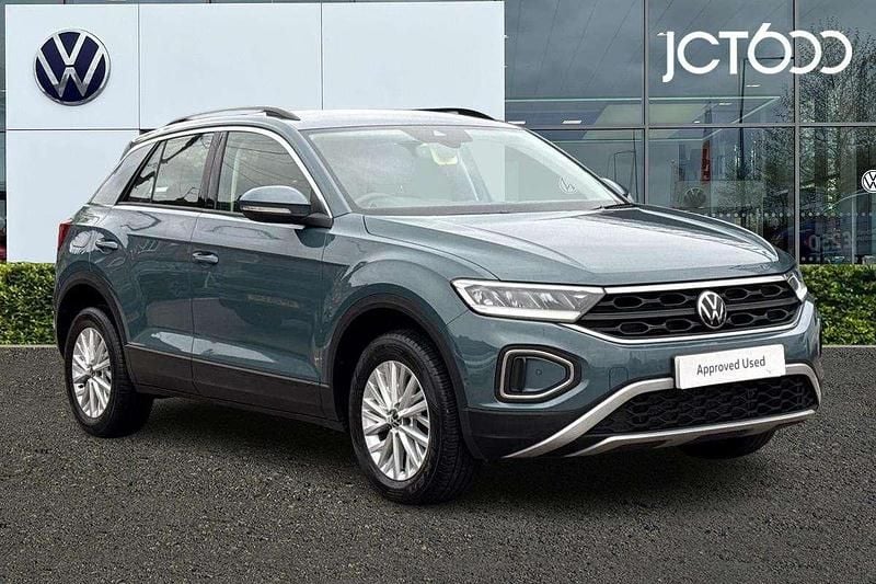 Blue Used 2023 VW T-Roc Life SUV | £19,767 (Fair price) - Image 1/4