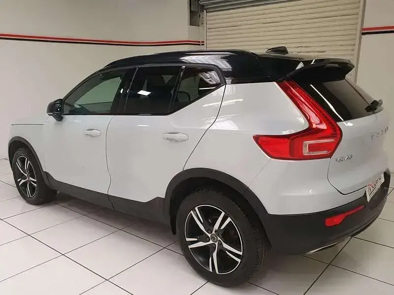 Used Volvo XC40 R-Design 150 HP (110 kW) 2019 Silver SUV