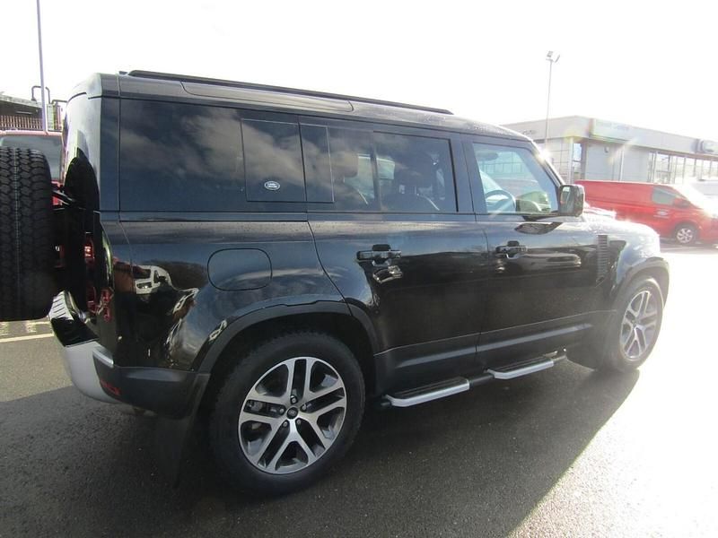 Used Land Rover Defender HSE 2020 Santorini black Estate