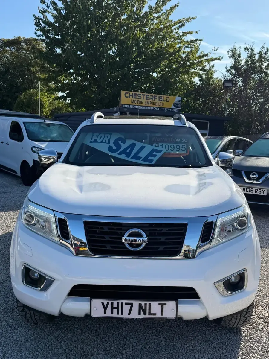 Used Nissan Navara Tekna 190 HP (139 kW) 2017 White Pickup