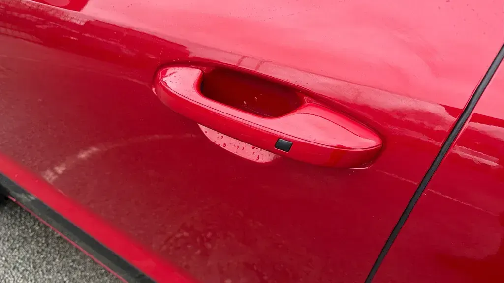 Used Kia Niro 2023 Red SUV