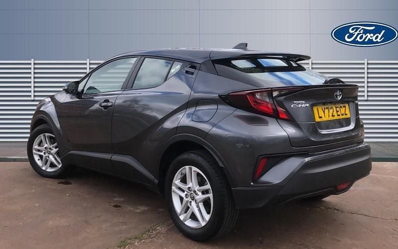 Begagnad Toyota C-HR 122 HK (89 kW) 2023 Grå SUV