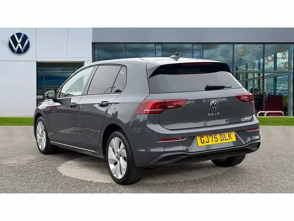 Used VW Golf VIII 204 HP (150 kW) 2025