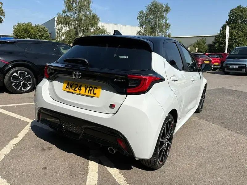 Used Toyota Yaris Sport 130 HP (95 kW) 2024 Grey Hatchback