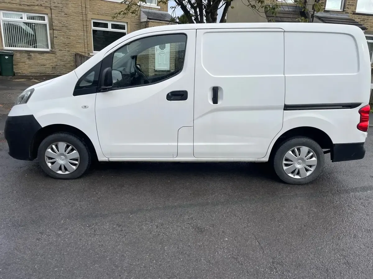 Used Nissan NV200 Acenta 2017 White MPV