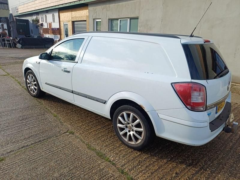 White Used 2008 Vauxhall Astra Club Van | £995 (Super price) - Image 1/4