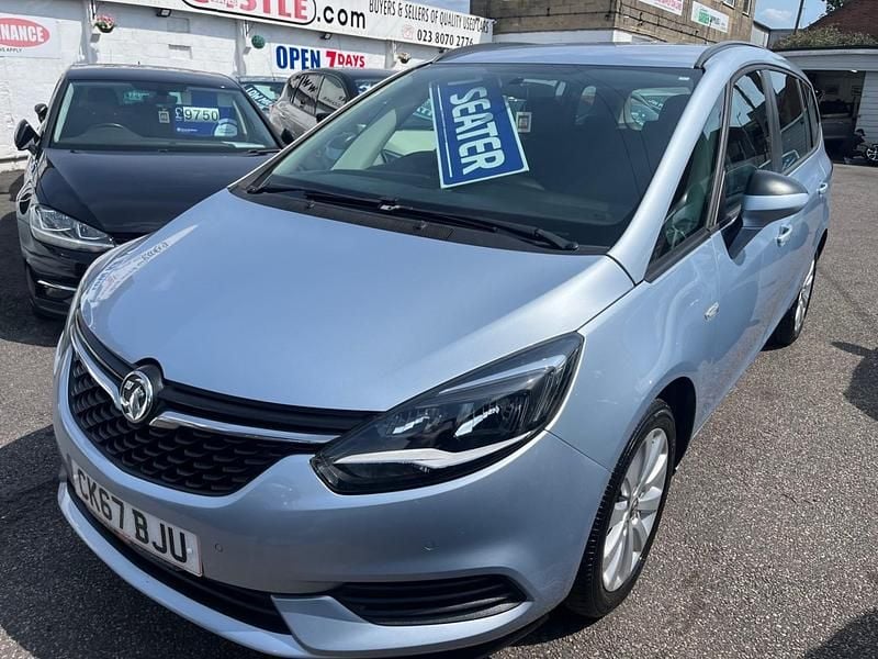 Silver Used 2017 Vauxhall Zafira Design Edition MPV | £7,490 (A bit pricey) - Image 1/4