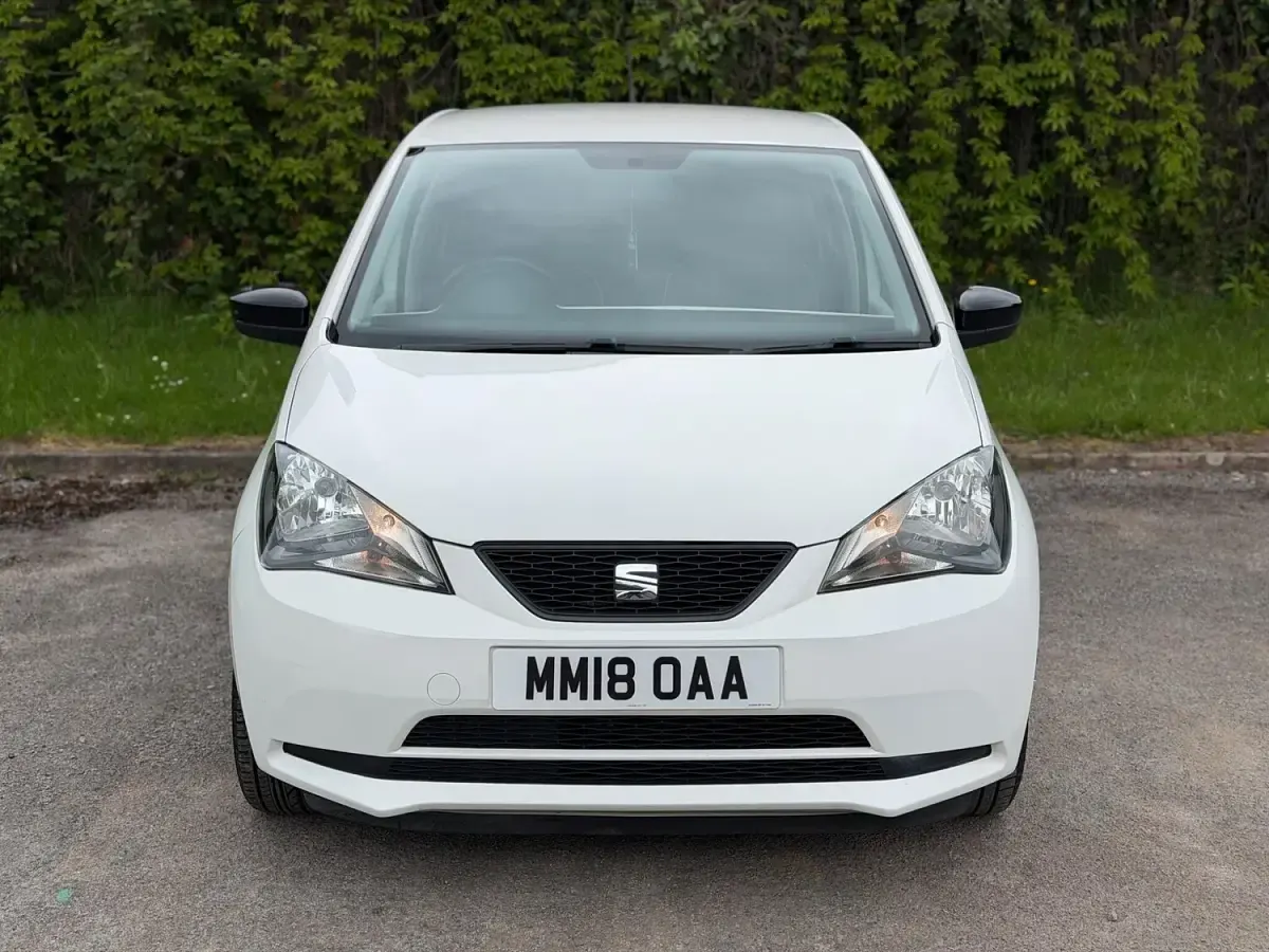 Used Seat Mii Design 2018 White Hatchback