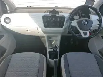 Used VW up! Beats 60 HP (44 kW) 2019 White Hatchback